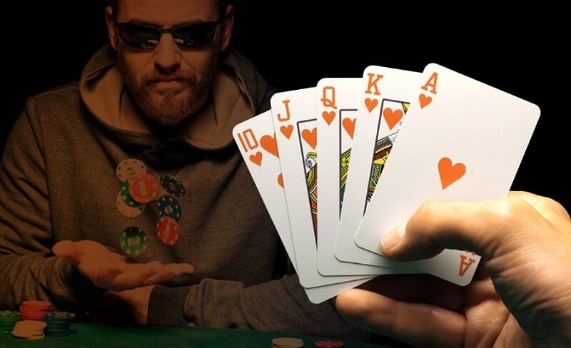 Những lợi ích của việc Bluff trong poker