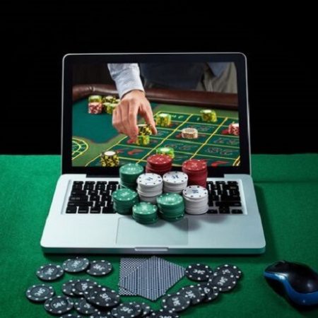 Hướng dẫn cách chơi Poker chi tiết và dễ hiểu nhất