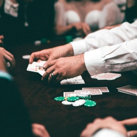 5 lỗi thường gặp khi chơi Poker mà người chơi thường gặp