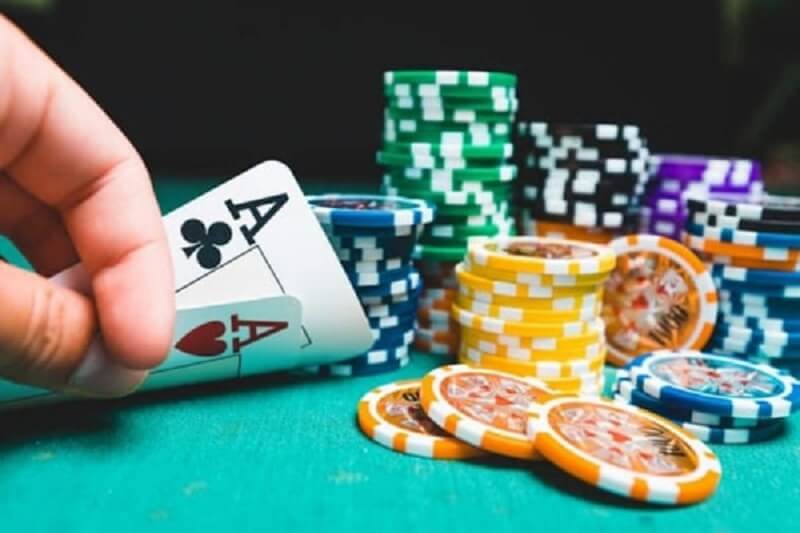 Cách đánh bài Poker với chiến thuật Tight Aggressive