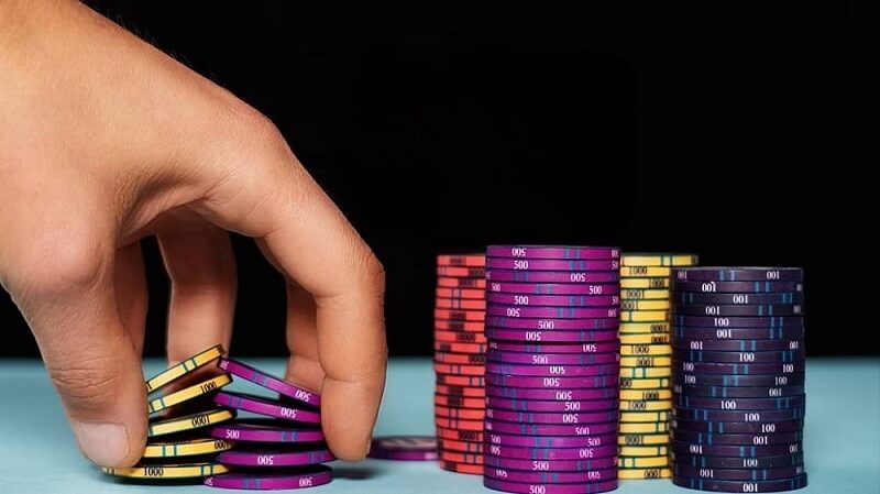 Bí quyết làm giàu từ Poker đổi thưởng nhờ kiểm soát được lòng tham 